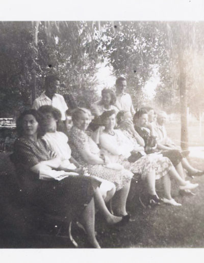 Haynes family reunion at Shafer Park approx 1946